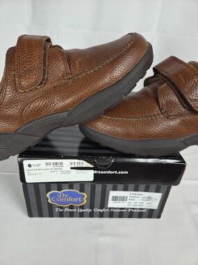 Men’s Chestnut Leather Derby Shoes. New... 11 Wide.